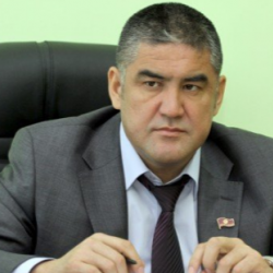 Ызы - чуудан көңүлү калган Курсан Асановдун жүрүшү