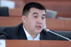 "Чемпион" Самаев Токмокту сапырып жатабы? 