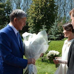 Мурдагы президенттин кызы Алия Шагиева атасы Кой-Ташта экенин ырастады