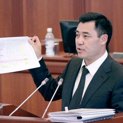 Шарабидин Токтосунов: “Садыр Жапаров 19-августта эркиндикке чыгышы керек!”