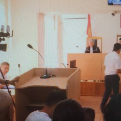 Садыр Жапаровдун соту башталды