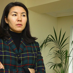 Бабановдун артынан эле Бермет Акаева учуп келди…