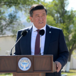 Президент Сооронбай Жээнбеков: Аймактарды өнүктүрүү саясаты биринчи кезекте өлкөнүн экспорттук потенциалын кеңейтүүгө багытталган