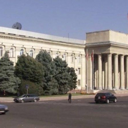 КР Өкмөтү Кытай инвесторлору тууралуу чагым чыгаргандарды жоопко тартат 