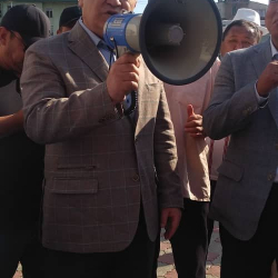 ВИДЕО - Текебаев менен Чотонов үй камагына чыкты