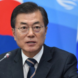 АУДИО - Кореянын Президенти Мун Чжэ Ин Президент Сооронбай Жээнбековду жана Кыргызстан элин Эгемендүүлүк күнү менен куттуктады
