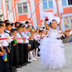 АУДИО - Кыргызстанда быйыл 156 миң окуучу 1-класска барат