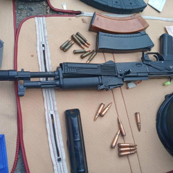 ФОТО - Сотрудники столичной милиции задержали подозреваемого в совершении хулиганства с применением оружия