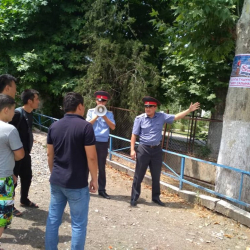 8 жаштагы Давудбек менен Абдуллох бүгүн мектепке барышкан жок. Тилекке каршы, алар Ош-Араван каналына чөгүп кетишкен