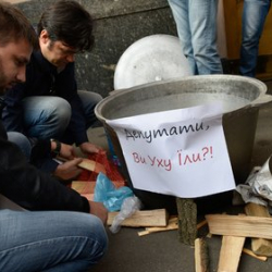 Украиналыктар газдан баш тартып, отун колдонушу мүмкүн