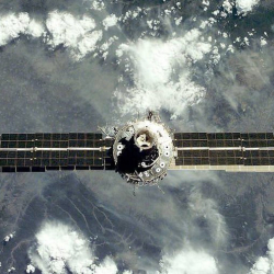 Орус космонавттарына тапанча берилиши мүмкүн