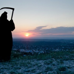 БОЛГОН ОКУЯ: "Кепинсиз көмүлгөн келин"