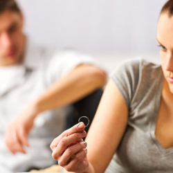 БОЛГОН ОКУЯ: "Күйөөм тукумсуз болгонуна карабай жашагысы келип жатат"