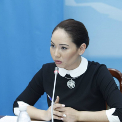 Мээси жайындабы?