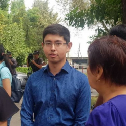 Кадыр Атамбаев саясатка “каша” чалгысы келип жатабы?