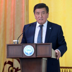 Президент Сооронбай Жээнбеков жергиликтүү бийликтин ишин баалоодогу негизги талаптарды атады