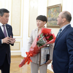 ВИДЕО - Салык төлөөчүлөр машыктыруучу Изабековго батир ыйгарууга каршы эмес