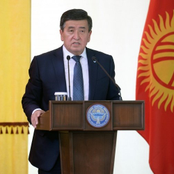 Президент Сооронбай Жээнбеков Ысык-Көл облусунун Жети-Өгүз районунун жашоочулары менен жолугушууда