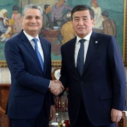 Президент Сооронбай Жээнбеков ЕЭК Коллегиясынын төрагасы Тигран Саркисян менен жолугушту