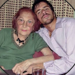 ФОТОРЕПОРТАЖ - Дүйнөдөгү өзгөчө түгөйлөр. Сезимден маанисиз көз жашка чейин