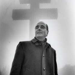 ВИДЕО - Экс-президентти узатууга бүтүн Париж көчүп келүүдө