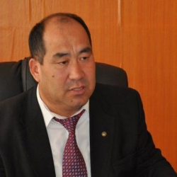 Министр мектептерде акча чогултууга тыюу салды