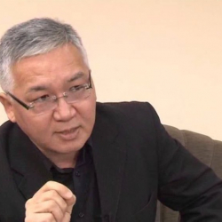 Марс Сариев: “Атамбаевди саясатка аралаштырбоо үчүн чет өлкөгө чыгарып ийиши мүмкүн”