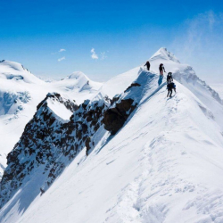 Кыргызстандагы тоо чокулары дагы бир ысым менен толукталды