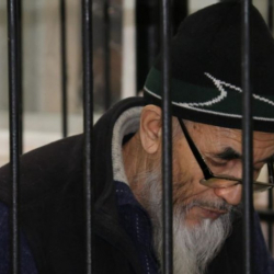 Азимжан Аскаров эми түрмө жетекчилигине каршы БУУга арызданды