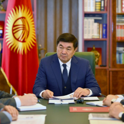 Өкмөт башчы Бишкекте ишкердин уурдалып-өлтүрүлүшү боюнча кеңешме өткөрдү