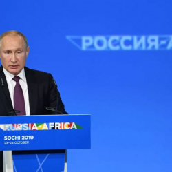 Путин кедей өлкөлөрдү карыз кылуунун пайдасын көргөздү