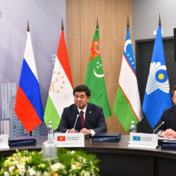 Абылгазиев Москвада КМШнын өкмөт башчыларынын кеңешинин жыйынына катышууда