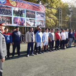 Жалал-Абаддын милиционерлери кичи-футбол ойношту