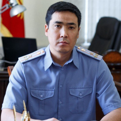 Начальник ГУВД Чуйской области Кыргызской Республики Самат Курманкулов награжден медалью «Эрдик»