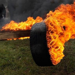 Резина, пластик буюмдарды күйгүзсөң "өлдүм" дей бер