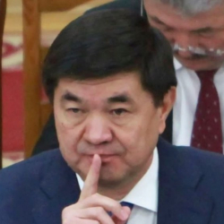 Премьер парламентке келди, "кулакка тепти", кетти...