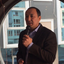 Стамбулдагы мурдагы башкы консулу Сопоков мурда “шоопур” болуп иштеген....