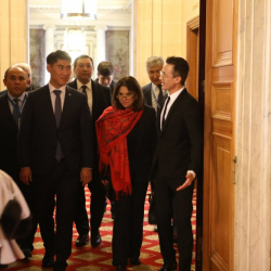 Обсуждены перспективы двустороннего межпарламентского сотрудничества Кыргызстана и Франции