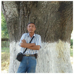 Жалил Сапаров, журналист: “Президенттин жүргүзүп жаткан саясатына дегеле коошпойт - проформа»