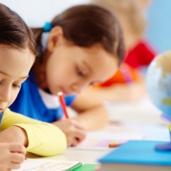 Мектепке чейинки бөбөктөр сиздин угуучуңуз