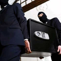 Бишкекте кайсы банкты тоноп кетишкени белгилүү болду