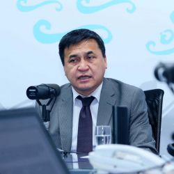 Депутат Каныбек Иманалиев: “Кыргызстан дүйнөлүк эпосияданын борбору боло алат"