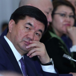 Бишкекке бекер ири клиника куруп берели дешсе, эмнеге кыргызбай өкмөт “тылтыят”?