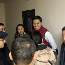 УКМКнын тергөө абагына 2 айга камалган “БеспределKG”нин администратору үй камагына чыкты