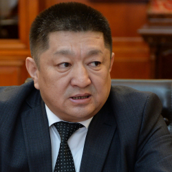 Кудай сактасын деп жыйынытыгы жок жыйындарда олтура бербеңиз!!!