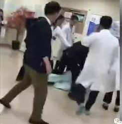 Ооруканада бир дарыгер экинчисин сабап, ооруканага жаткырылды