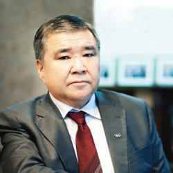 Меценат Аскар Салымбеков Кытайга 50 000 маска жөнөттү