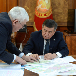 Сооронбай Жээнбеков калкты таза суу менен камсыздоо боюнча долбоорлорду ишке ашыруунун жүрүшү менен таанышты