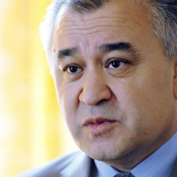 Шумдуктуунун төөсү жорго… «Кулчулуктан» чыгаруучу  Баш мыйзамга качан ээ болобуз?