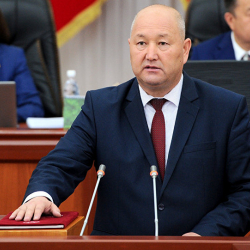 Жениш Разаков освобожден от должности вице-премьер-министра